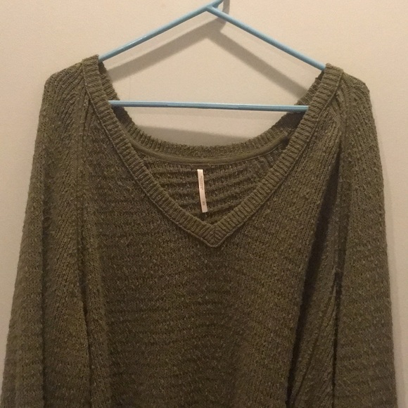 FREE PEOPLE comfy sweater olive green - Picture 2 of 6